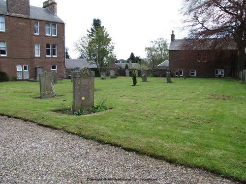 Kirriemuir Old Churchyard - Angus PDF